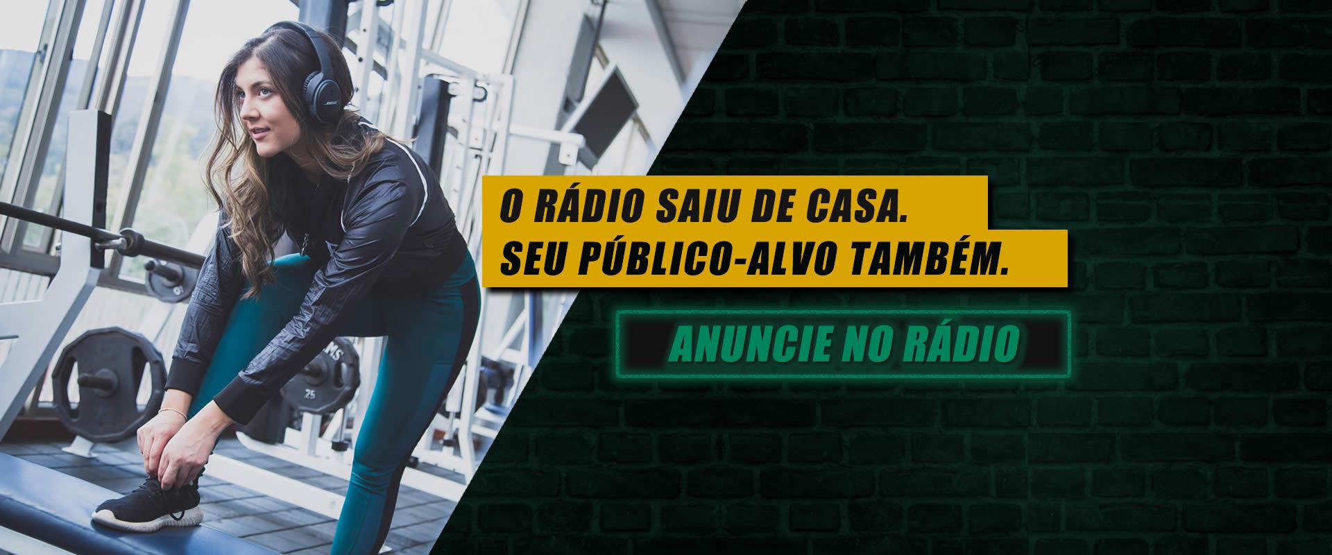 O rádio saiu de casa. Seu público-alvo também.